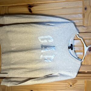 Gap sweatshirt